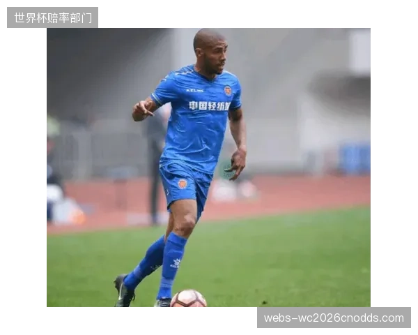 本次大名单并无新的归化球员惊喜，科曼的建队思路仍是挖掘现有荷甲及五大联赛球员潜力。